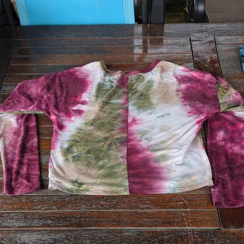 Tie Dye top - Picture 7 of 9